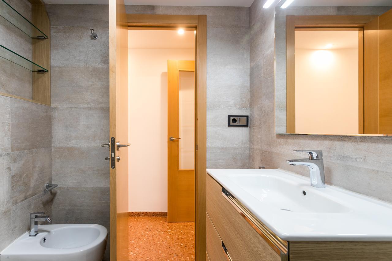 Apartup Mestalla Home فالنسيا المظهر الخارجي الصورة